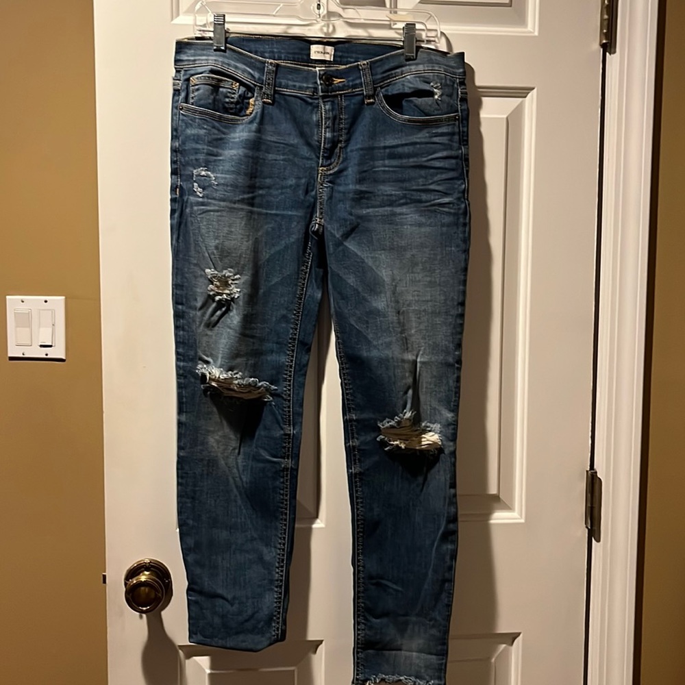 Sneak peek jeans